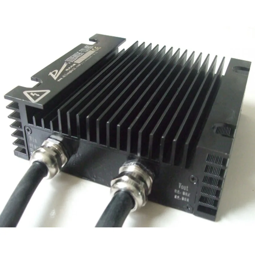 Гальванический изолированный преобразователь постоянного тока в постоянный ток с напряжением от 144 в до 12 В для аккумуляторных транспортных средств