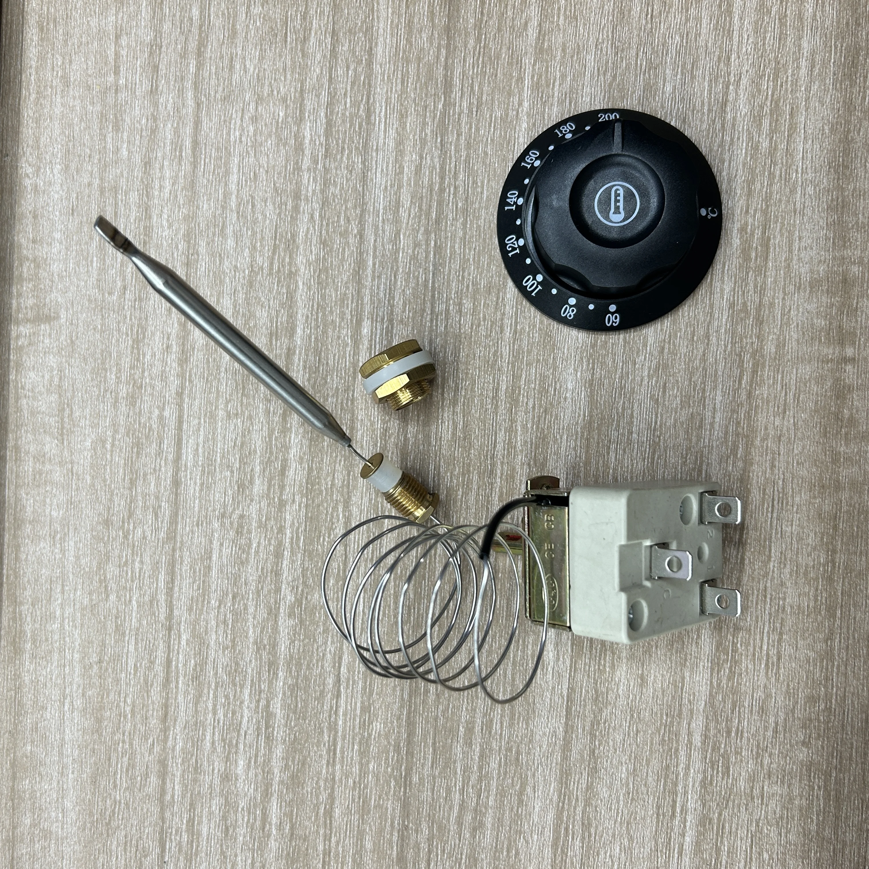 WYA Water Boiler Temperature Control 0-350 degrees Liquid Expansion Capillary Thermostat with Screw for Fryer Machine