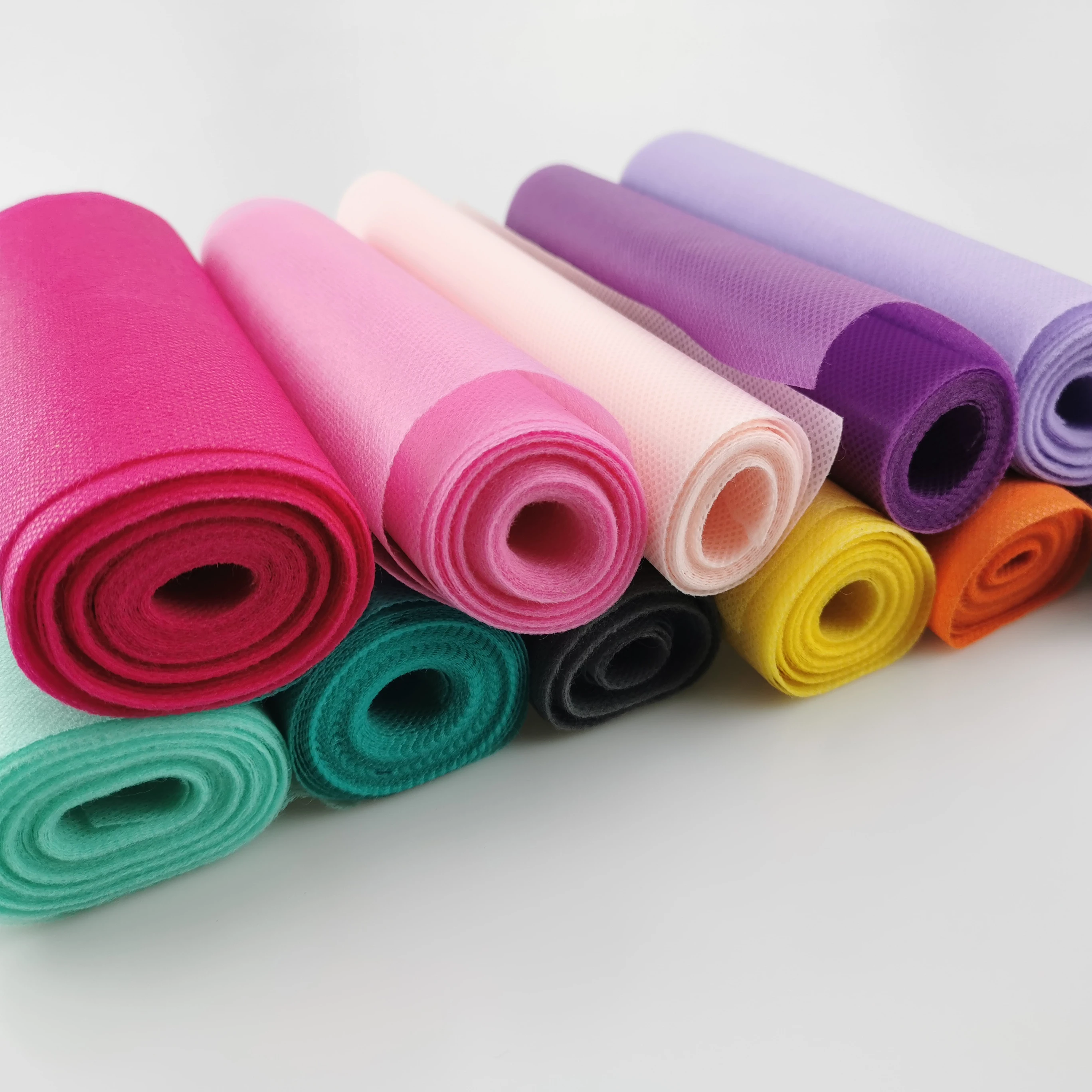 
HIGH QUALITY PP Spunbonded non-woven fabric for furniture / bag/protective suit/gown/mask 