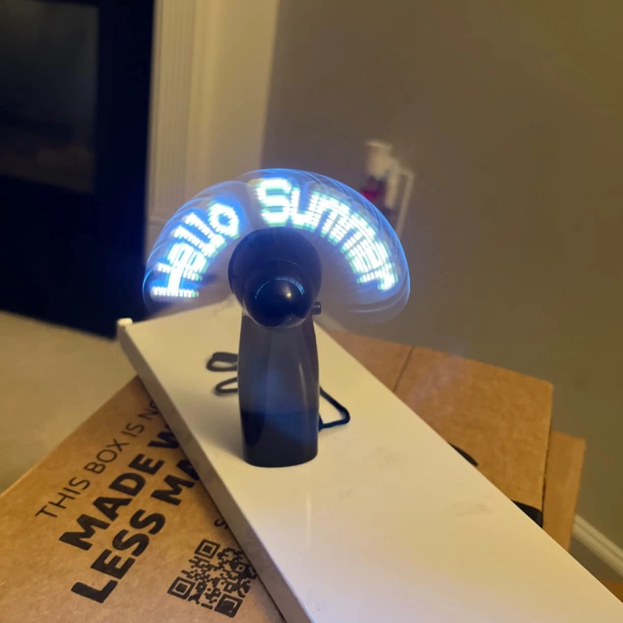 Programmable Mini Handy Advertising Promotional Led Light Up Fan Custom Mini Display Hand Cooling Fan Portable With Led Message