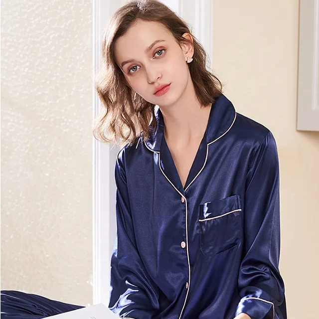 
Ladies 100%Polyester Sleepwear Loose Long Sleeve Two-piece Set Silk Satin Pyjamas 