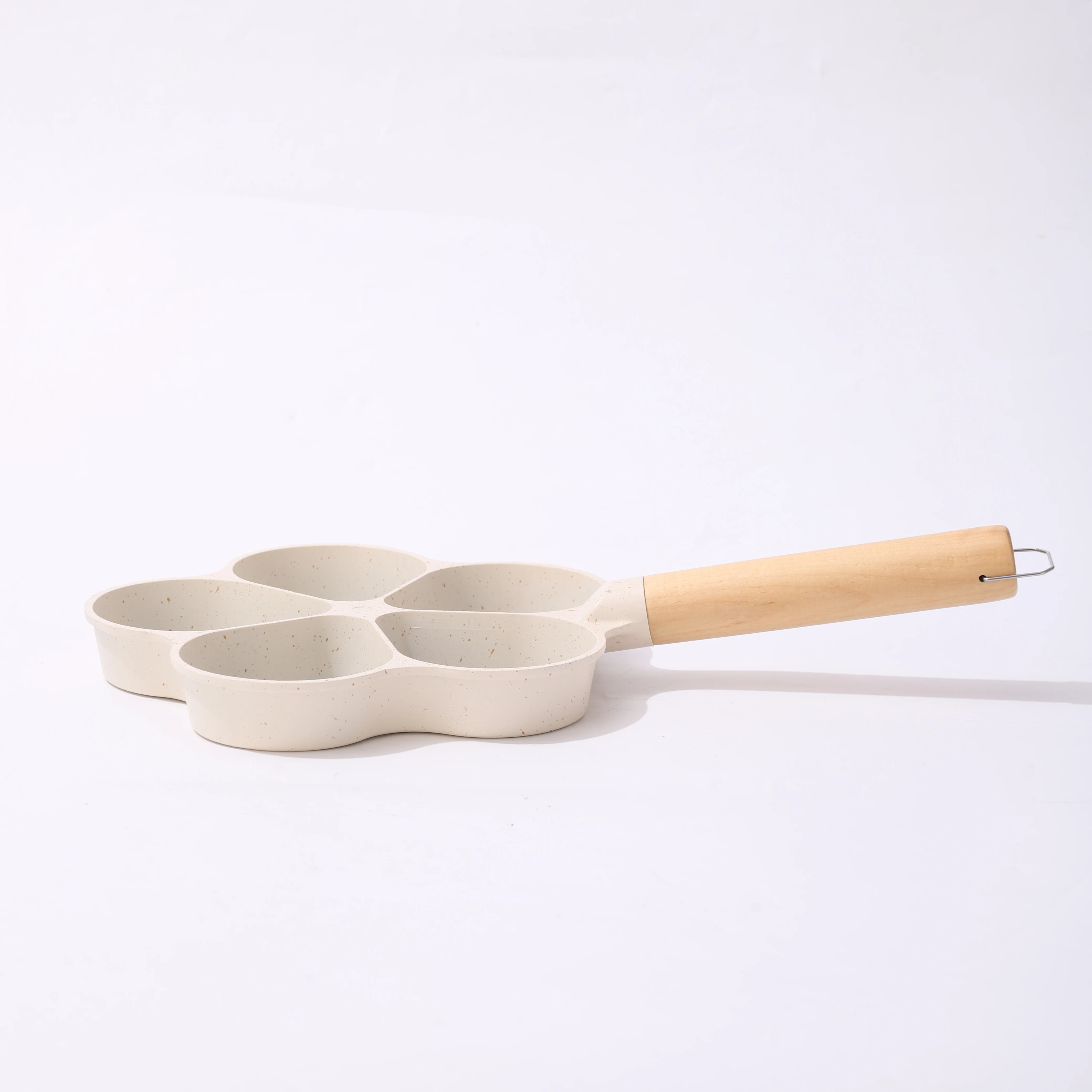 Special Offer Kitchen Fried Eggs Fried Burgers Bakelite Handle Fine Heat-Resistance Frying Pan