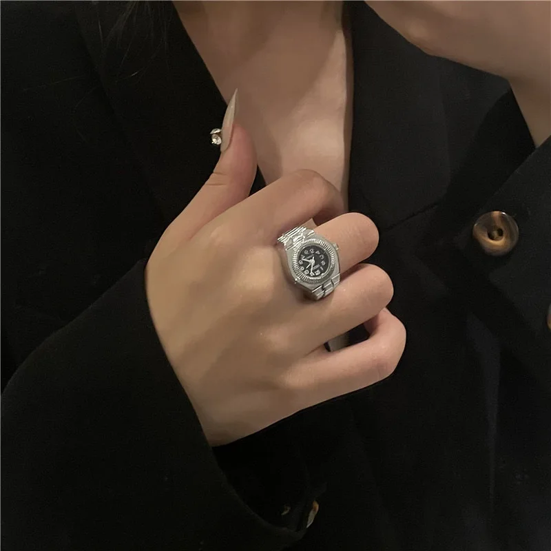 Retro Hiphop Ring Watch For Women Men Mini Silver Finger Ring Digital Watch Elastic Stretchy Watchband Jewelry Clock Gift