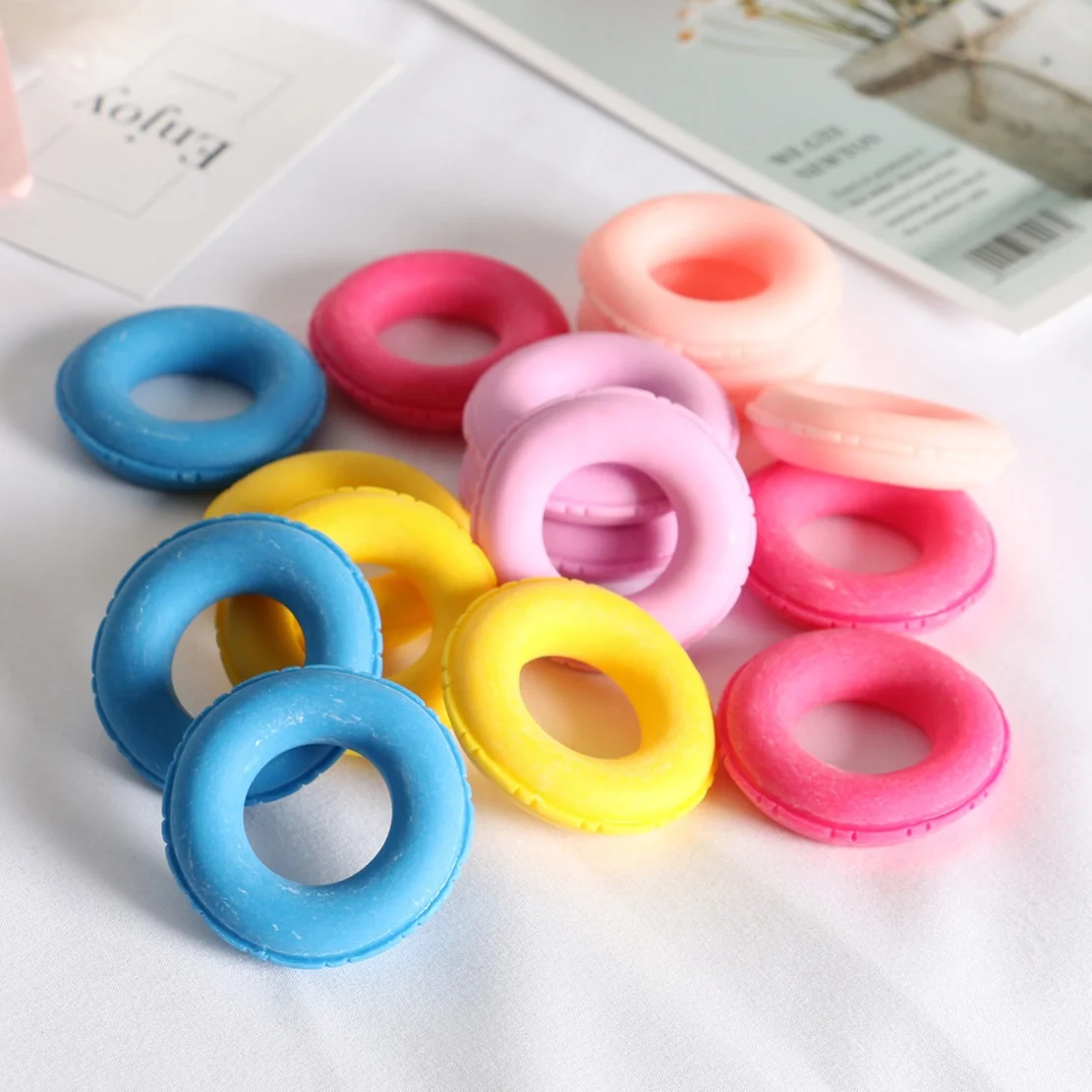 Miniature Dollhouse Swimming Buoy Lifebelt Ring Ornaments Colorful Swim Ring Toys For Doll House Party Decoration