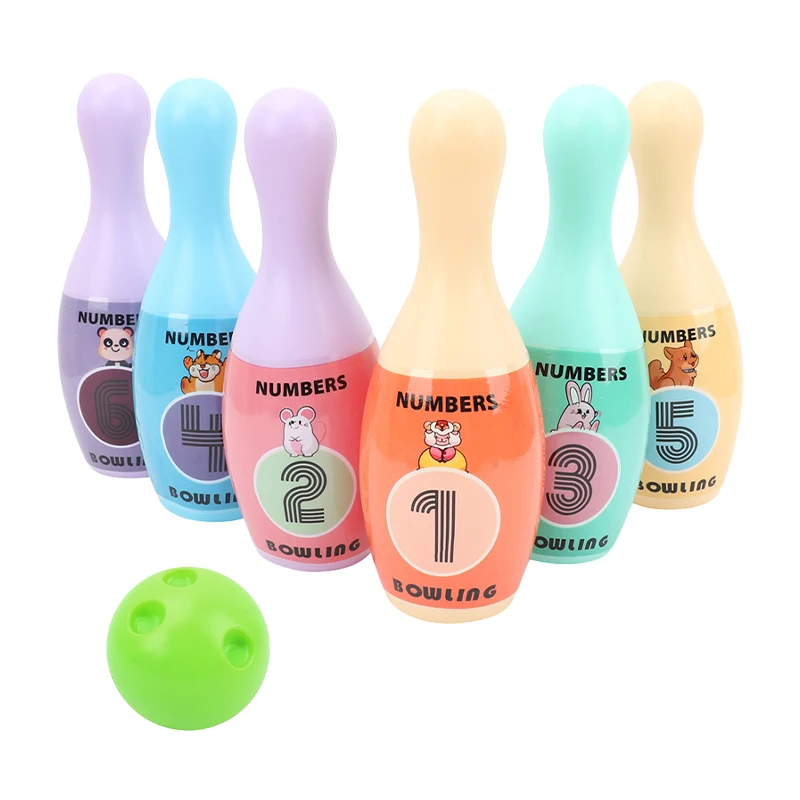Interesting outdoor indoor mini sport game toy plastic bowling set for kids