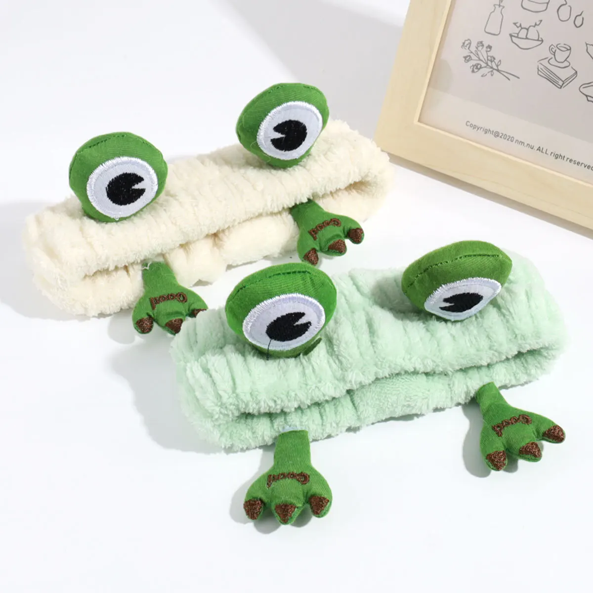 Frog Makeup Headband Head Wrap Green Funny Hair Band Elastic Turban Headbands for Girls Women Shower Spa Yoga Beauty Skincare