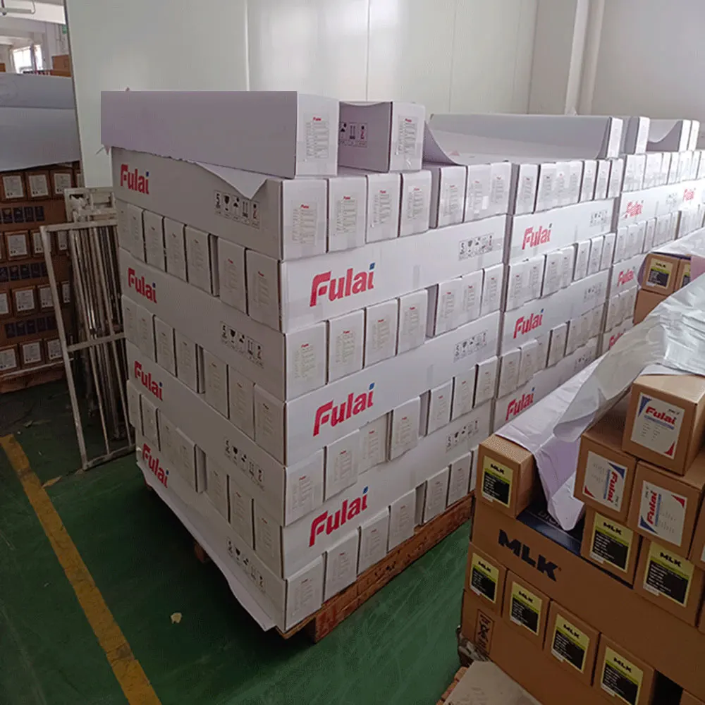 Factory Direct Self-Adhesive Vinyl Floor Stickers 80/100 Mic Letter Roll Printed Letters and Designs on Poster Materials