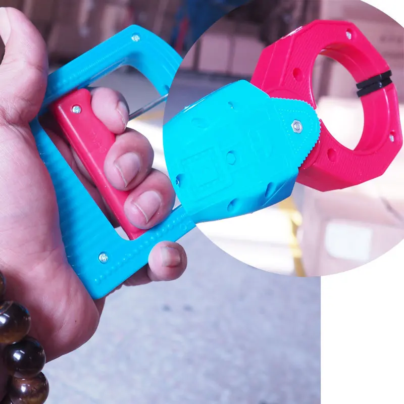 New design Kids robot claw terminator grabber picker plastic toy robot arm Plastic Grabber Toy