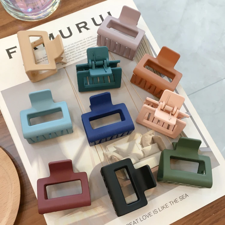 2021Summer Fashion Women 5cm Candy Color Acrylic Hair Claw Elegant Plastic Beach Hollow Square Matte Claw Clip