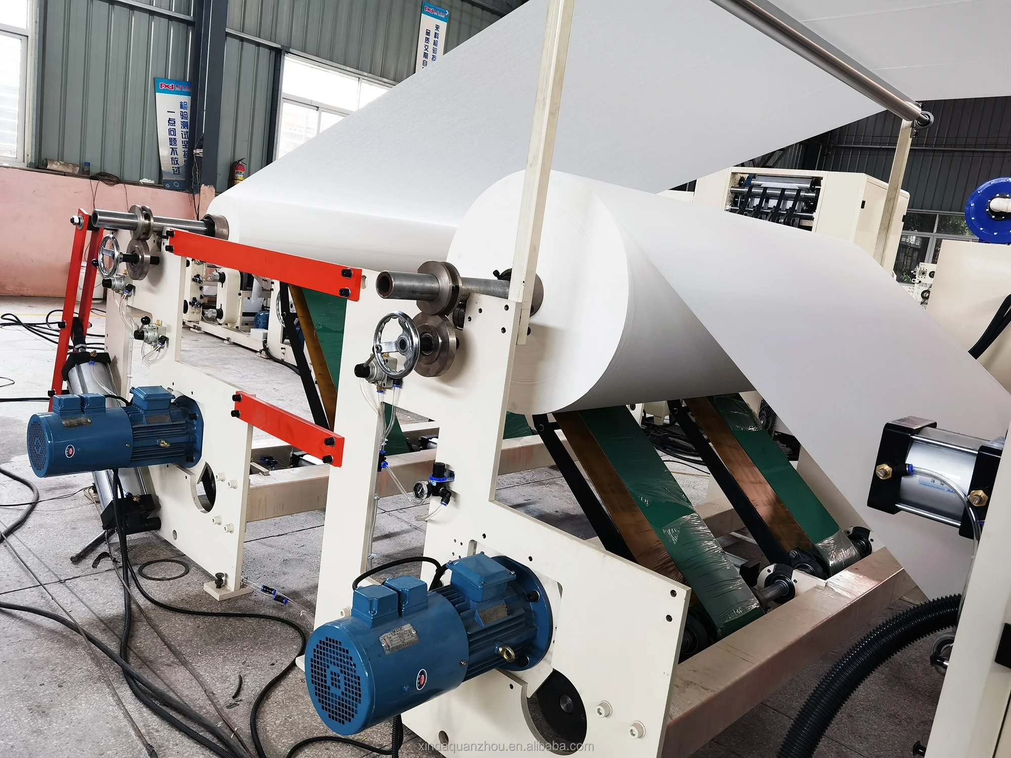 Good Quality Full Automatic Kitchen Towel and Toilet Tissue Paper Roll Making Rewinder Machine