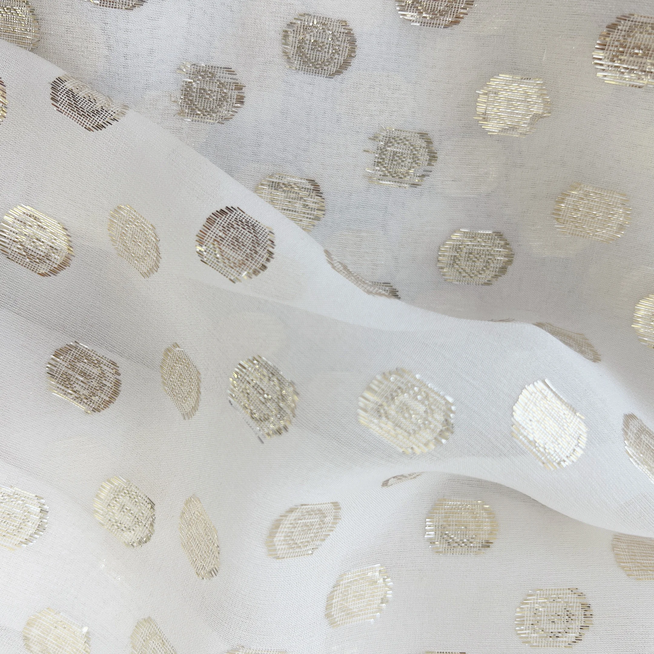 Wholesale 10.5MM Gauze Jacquard Silk Metallic Fabric For Women Dress