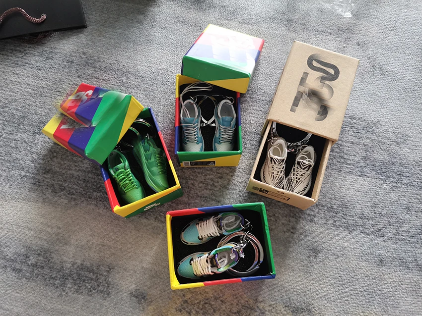 145 styles Wholesale 3D Mini Sneakers AJ shoes shoes Keychain Model cute keychains with box