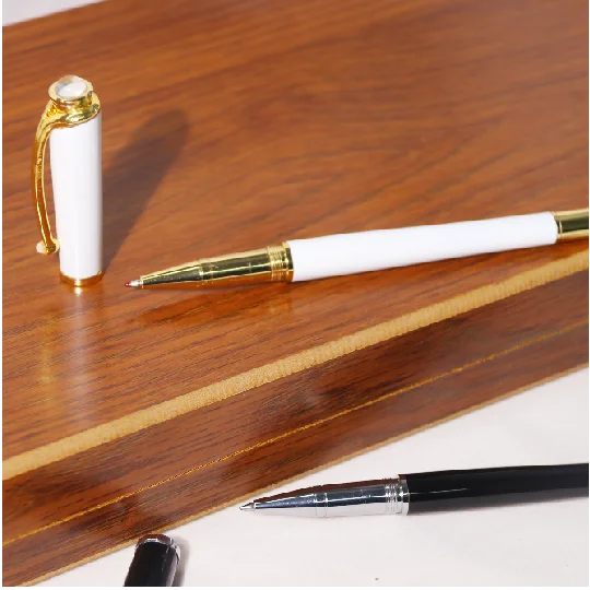 Factory Supplied Private Label Hot Sales Natural Crystal Classic Ball Points Pens in Bulk