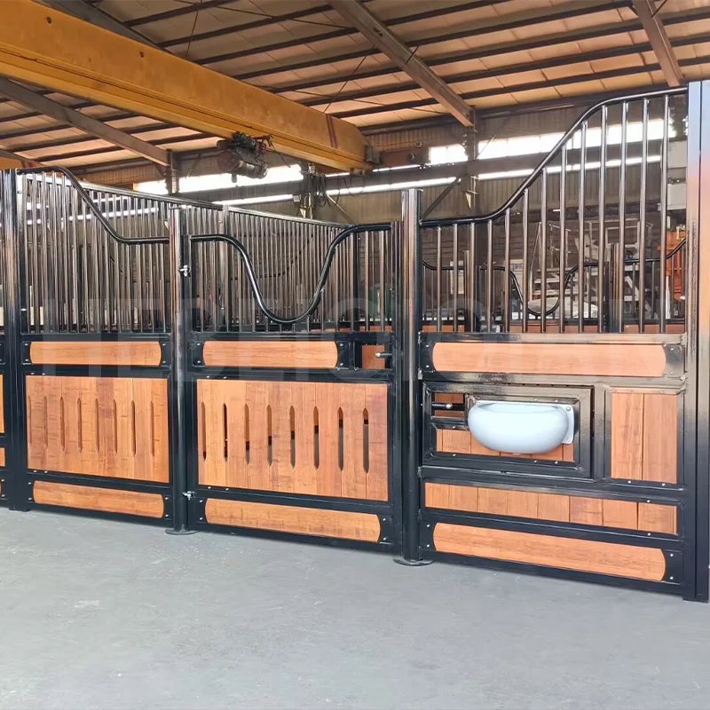 Welded Galvanized Mesh Pipe Reeds Cooperates Portable Horse Stable Door Panels