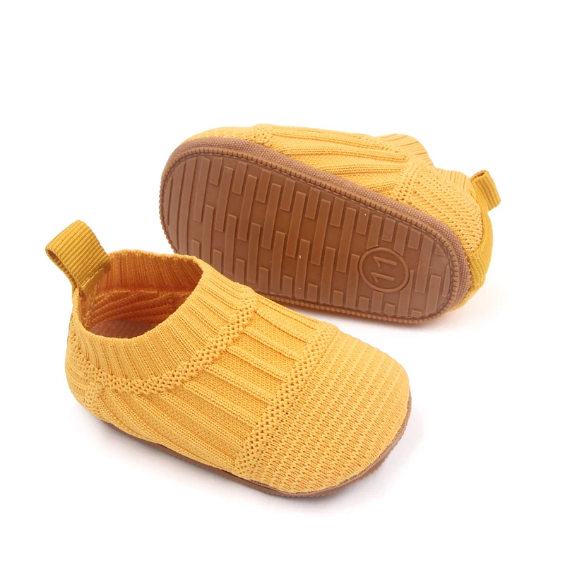 Hot Selling Baby Shoes Slip-On TPR Sole Unisex Baby Shoes 2023