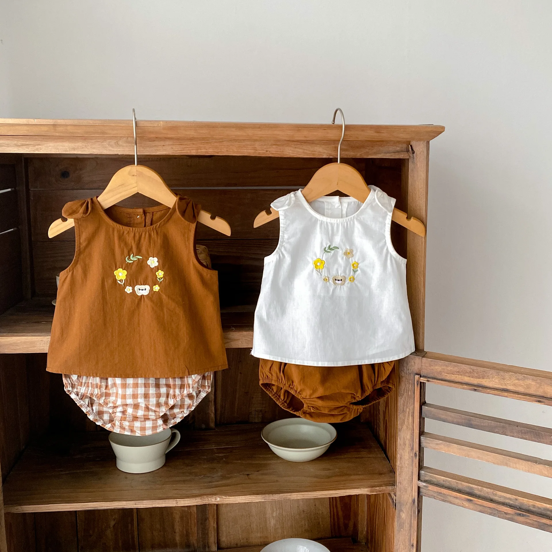 New Summer Baby Girls 2Pcs Set Embroidered With Bow And Padded Shorts Clothing Fresh and Lovely Newborn Baby Clothing Sets
