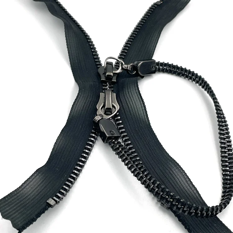 Junye Customized 5# Two Way Open Puller With Metal Chain  Metal  Zipper For Garment