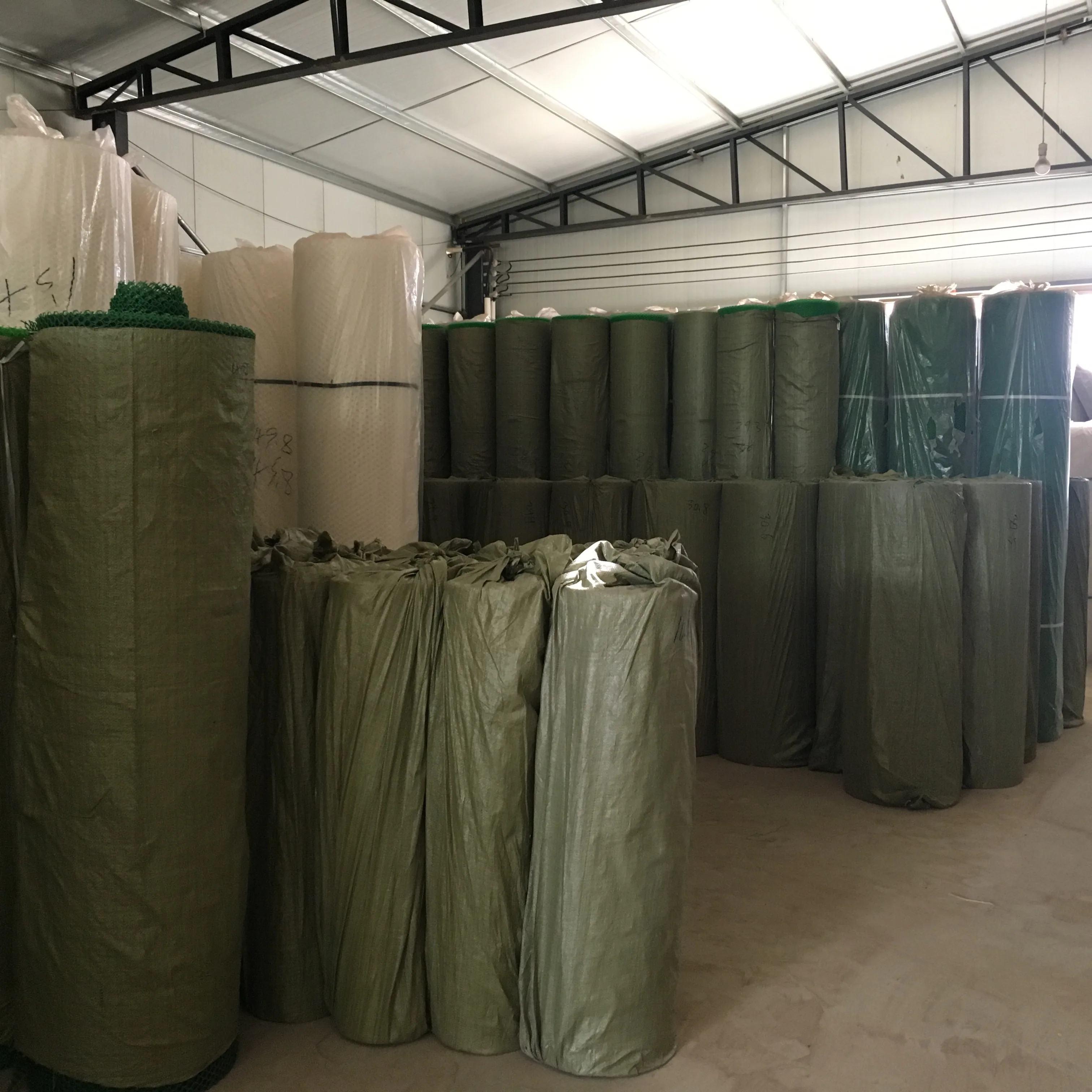 Plastic Plain Net for Agricultural Use - Durable and Efficient  High Quality Plastic Netting for Animal Breeding and Farming