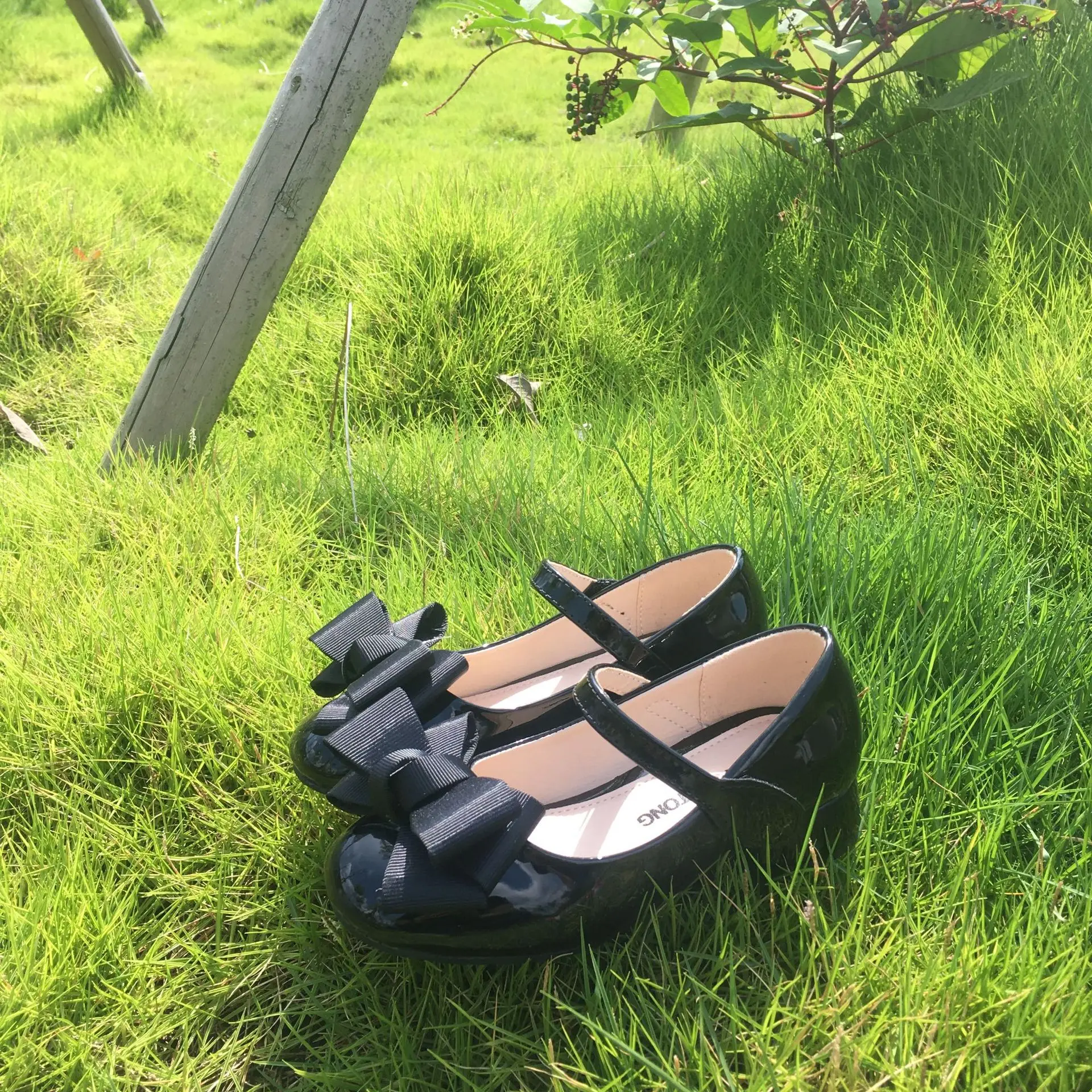 Wholesale Fashion Casual Leather Kids Girls Children Dress Shoes