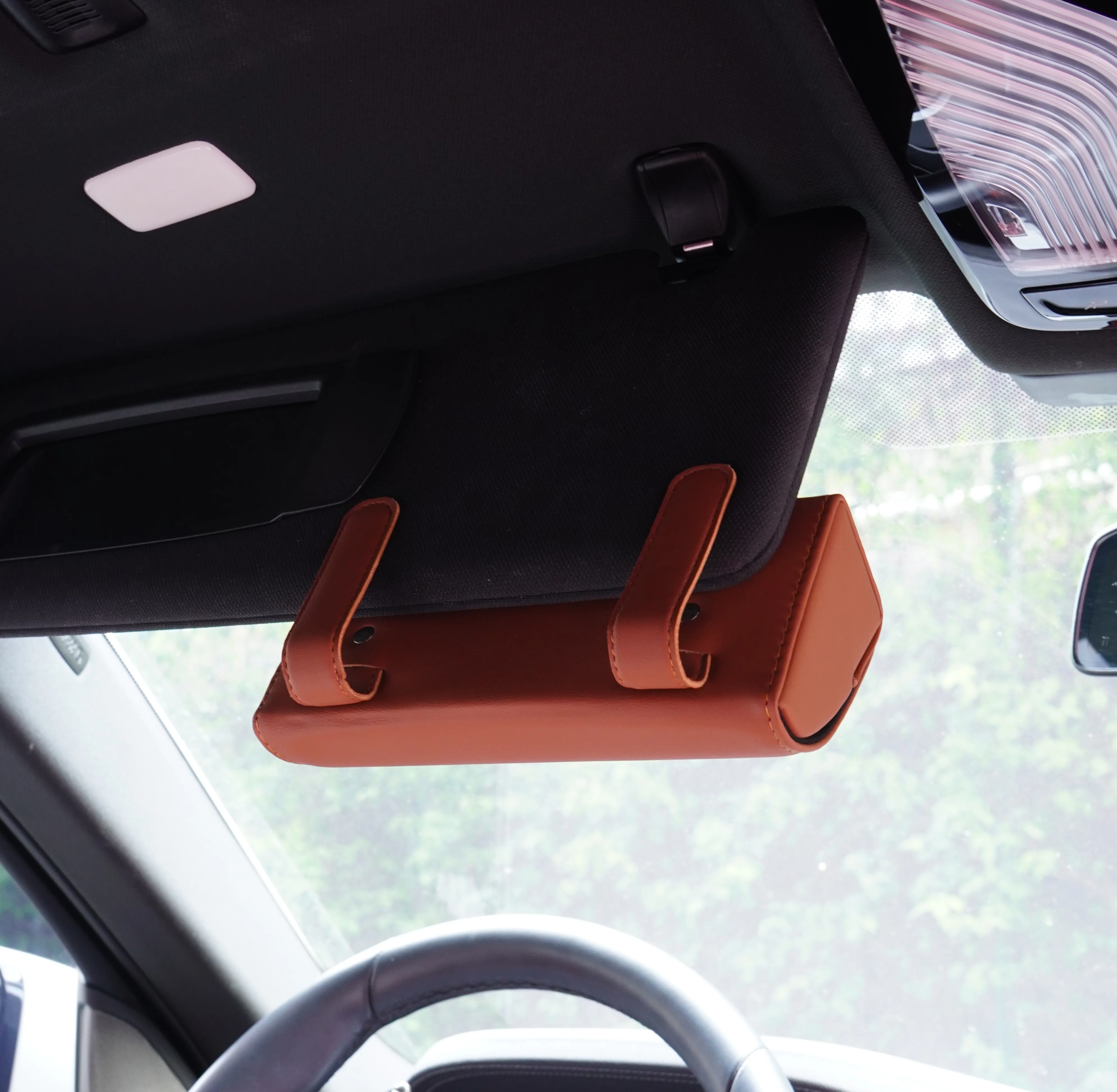 ZY Creative Car Leather Sunglasses Case Sun Visor Hanging Glasses Metal Holder PU lasses Holder Clips