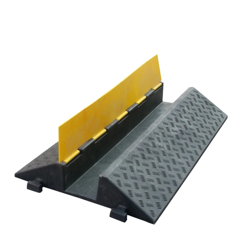 High quality 1000*580*125mm Rubber Composite Ramp Speed Bump Outdoor Cable Protector Traffic Hose Cover Enhancing Roadway Safety
