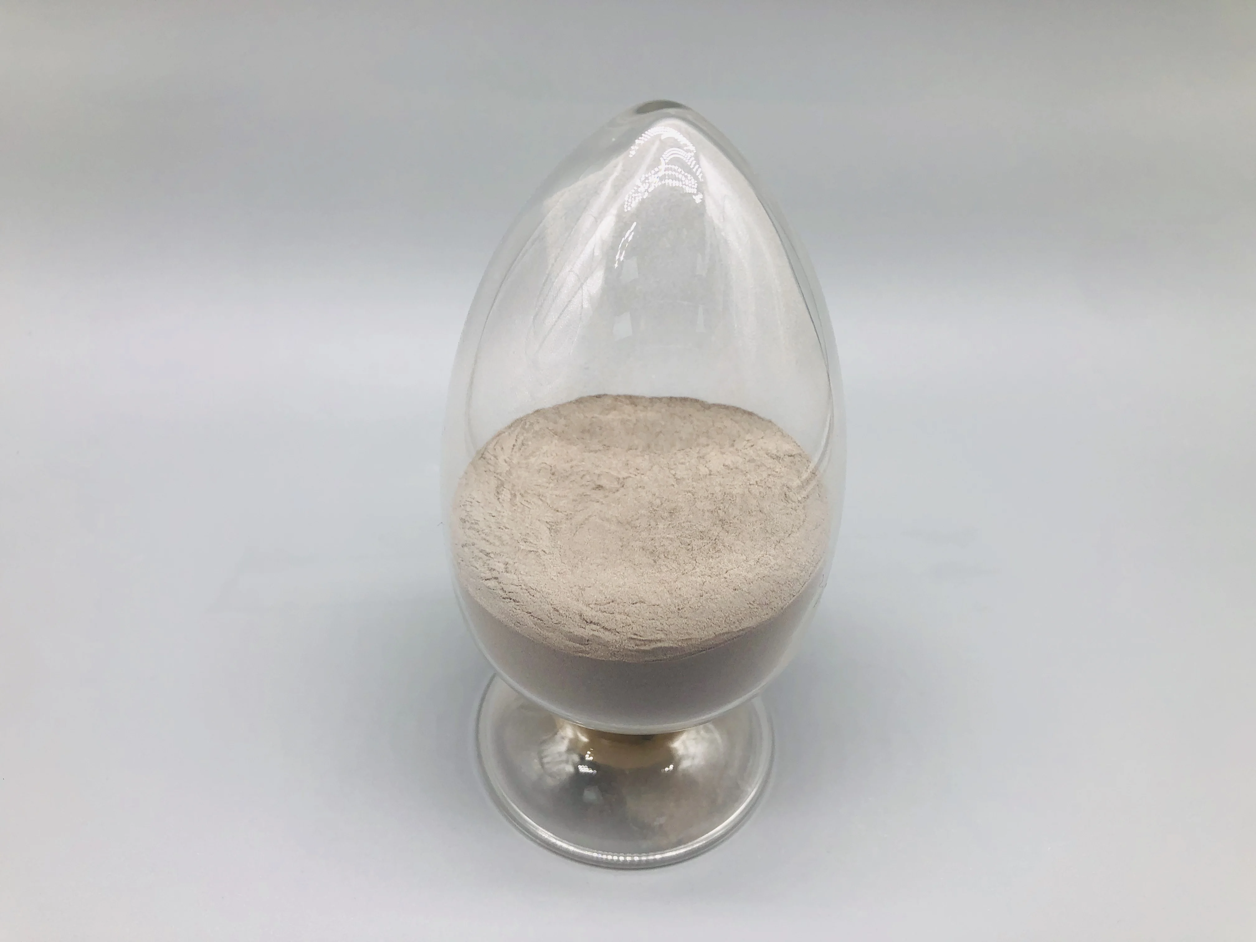 Light Grey Anti-sliding Wear Dioxide Composite Aluminum Titanium Powder At13