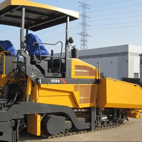 Chinese Top Brand 9M Width Asphalt Paver CLG509A for Sale