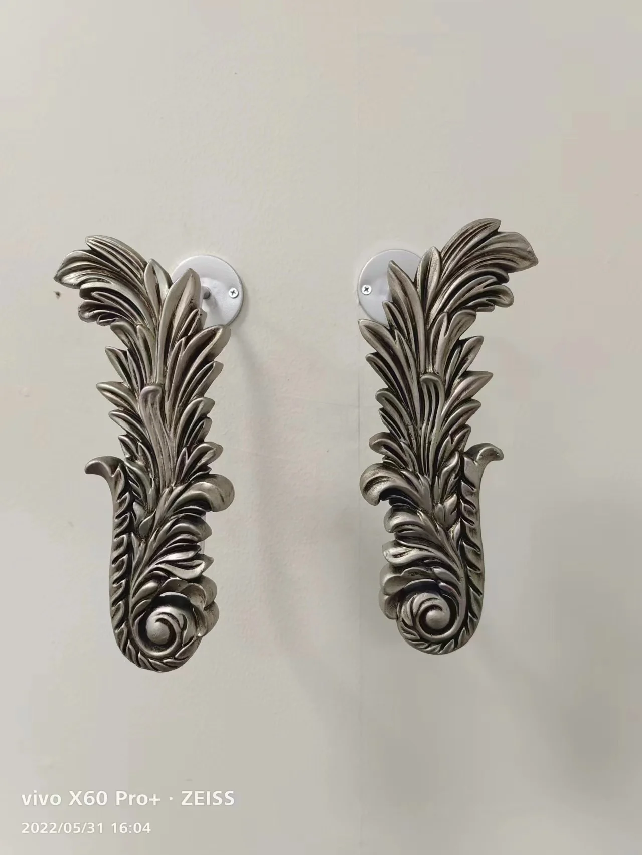 2022 new jordan market popular curtains accessoires  resin wall hooks modern wall holders for curtain fabric