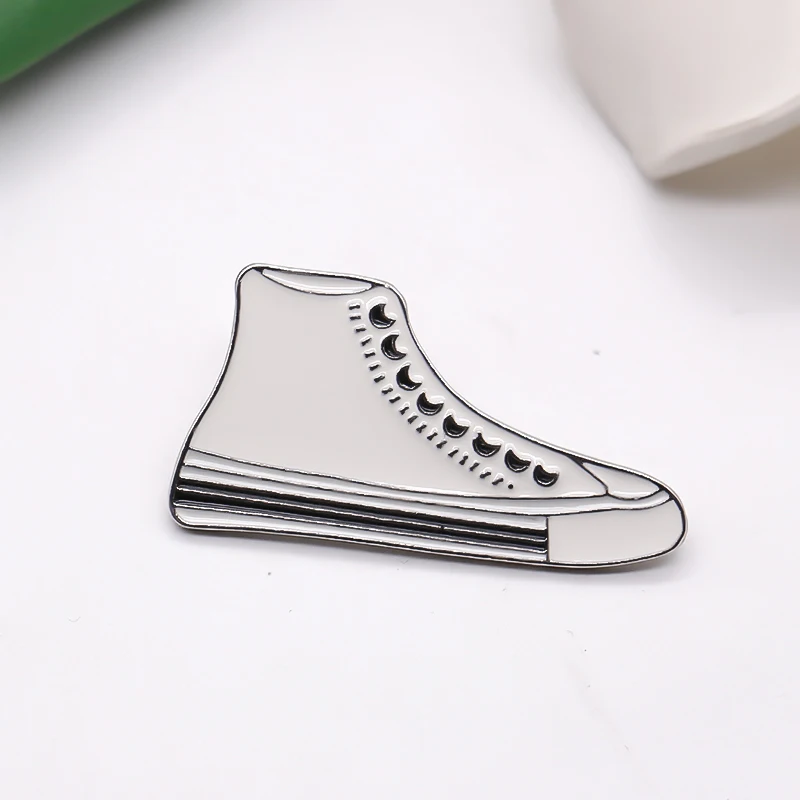 
Wholesale customized metal alloy sports shoes canvas shoes PIN BROOCH BADGE sneaker pins Lapel Pin 