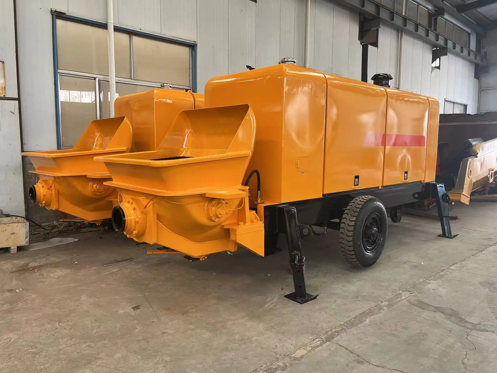 Concrete Machine MINLE Brand Cement Pump Trailer Mounted Diesel Concrete Pump Car HBTS80-16-176R exported to Indonesia