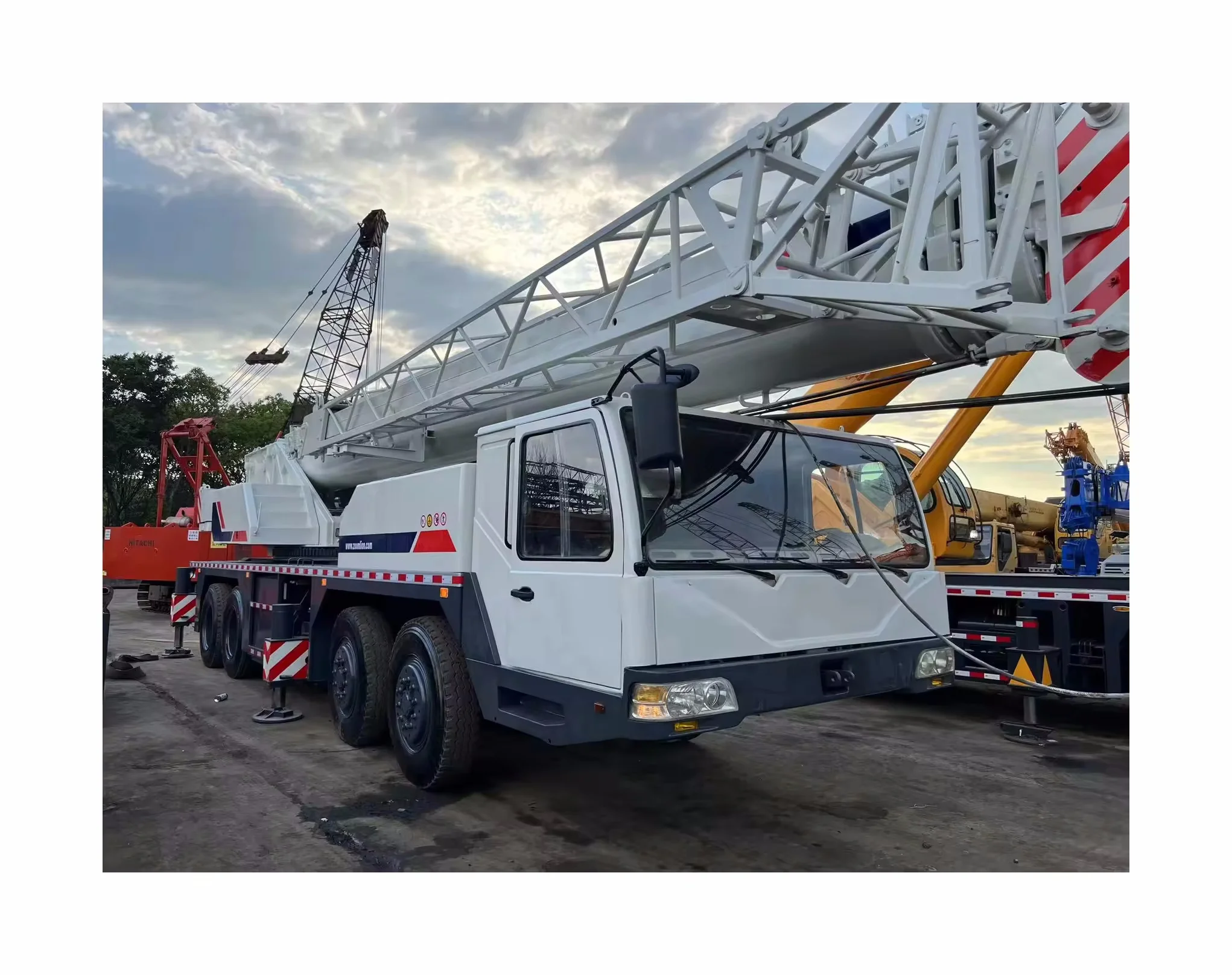 used truck mounted crane of Low price 70 tons Zoomlion used truck crane in stock