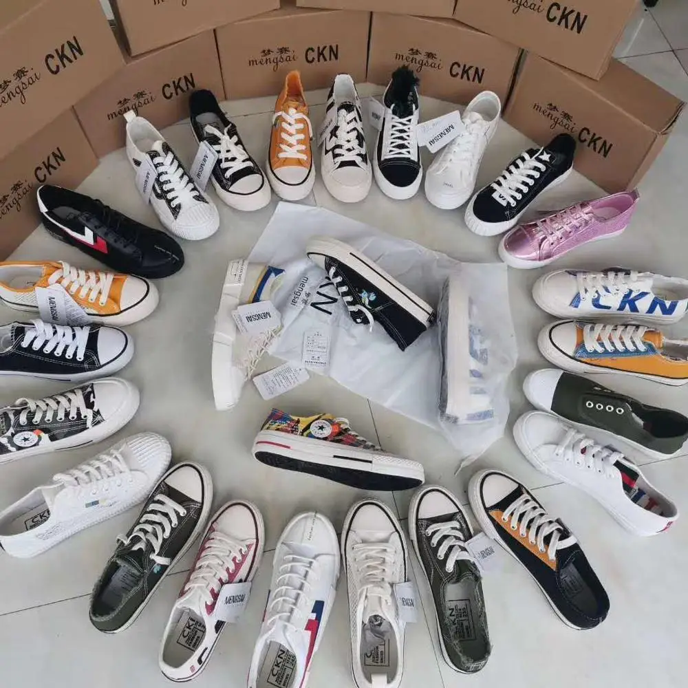 
Manufacturer Suppliers wholesale Mixed Colors Flat Women canvas Shoes 