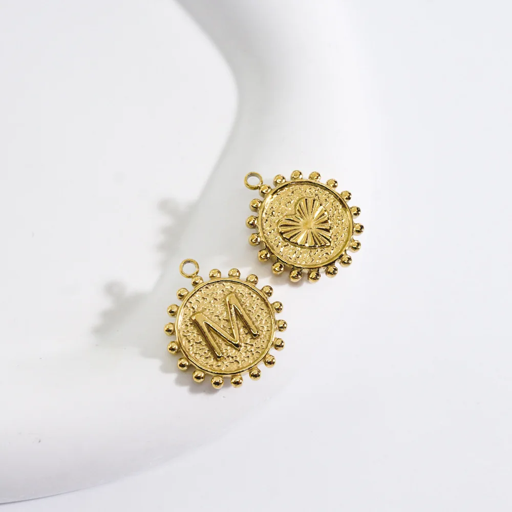 Classic circle 26 English letters stainless steel pendant ins European and American light luxury simple gold necklace pendant