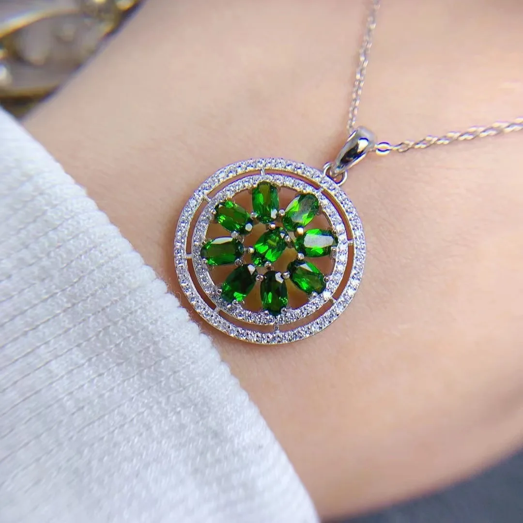 Fashion 2023 Silver Elegant Latest Model Trendy Double Plated Custom Name Natural Diopside Necklace
