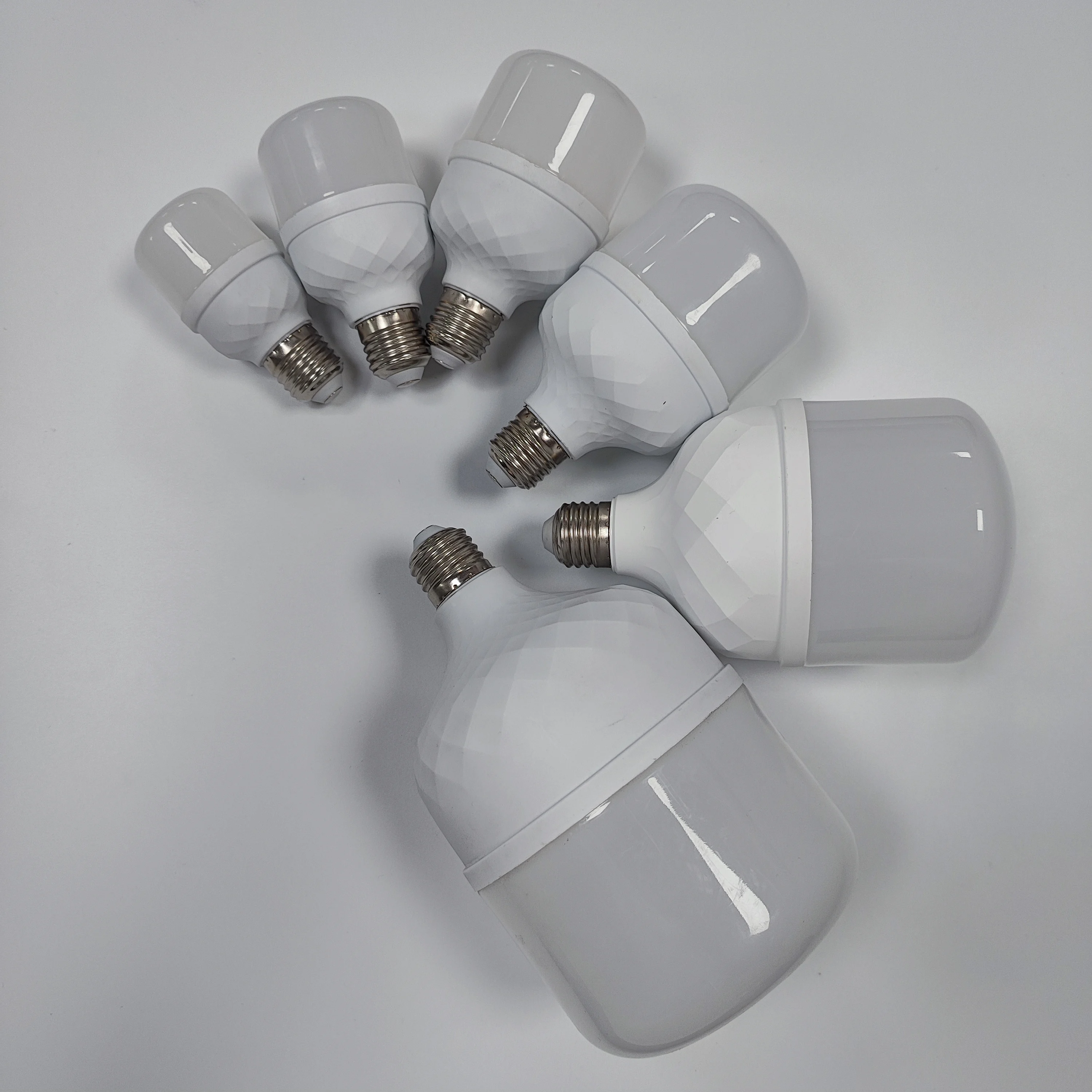 T120 40W Plastic Aluminum Inside LED Light Bulb TUV CE RoHS