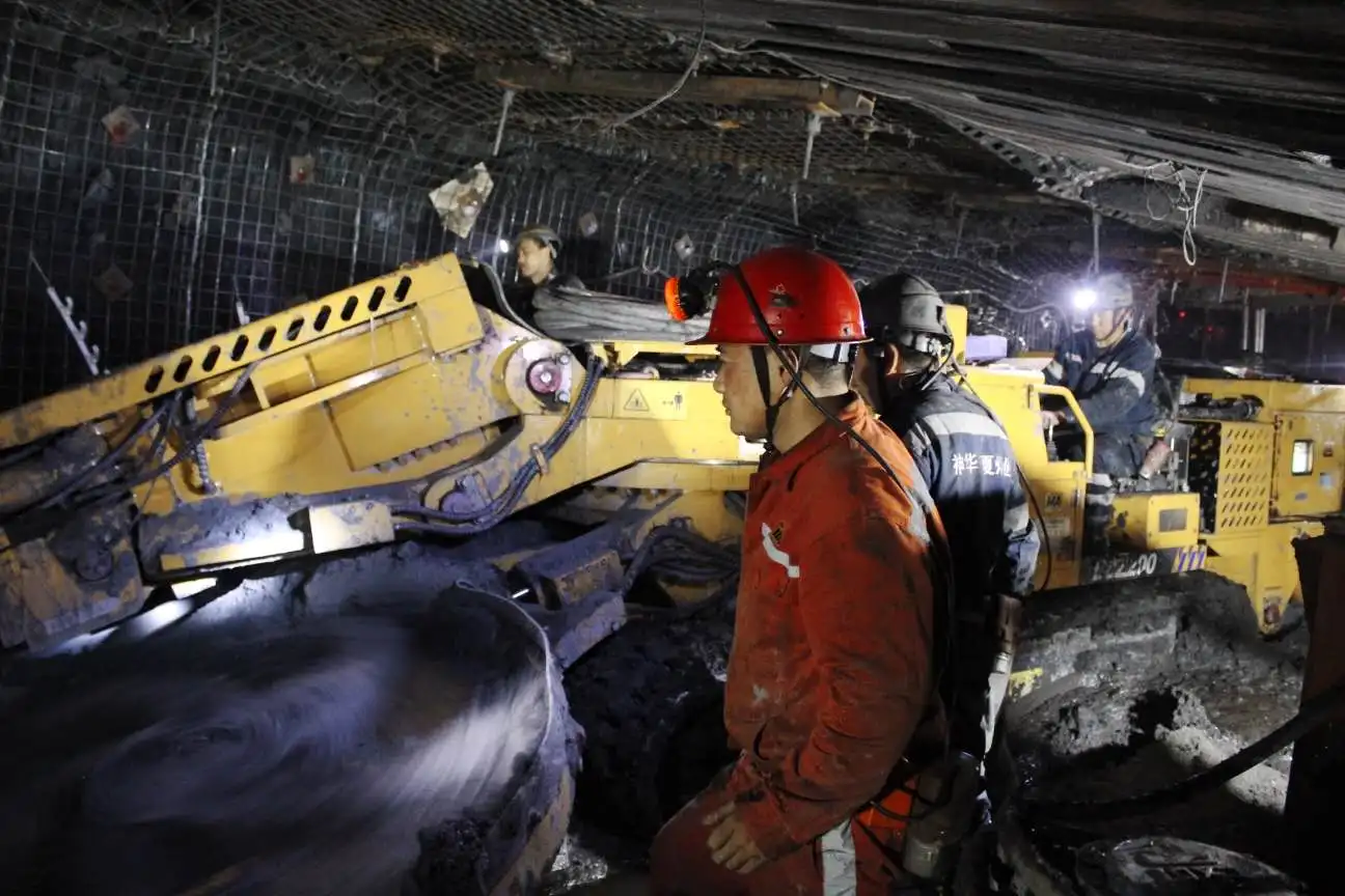 Good performance Mining  Tunneling Boring Machine Boom-type roadheader EBZ260 on sale