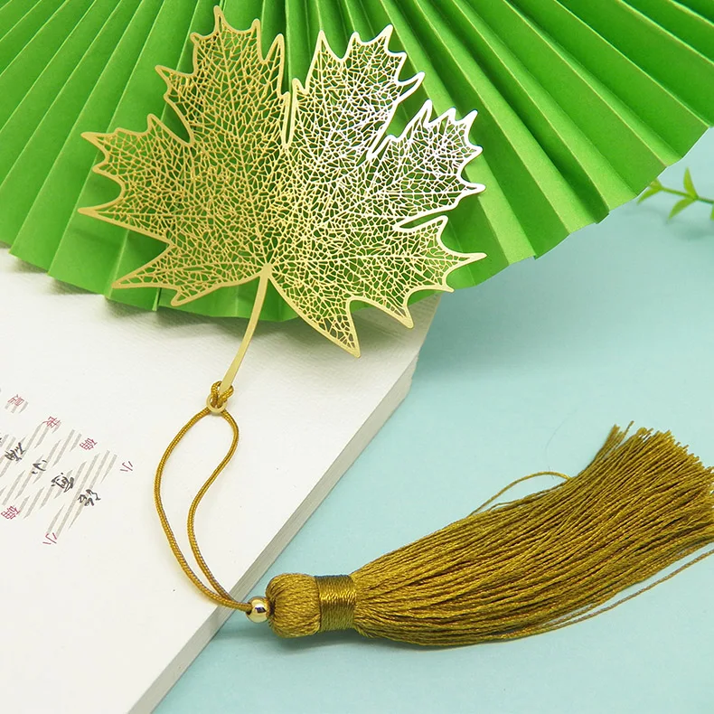 Crafts for students Creative notebook accessories metal Bookmark Gift maple leaf