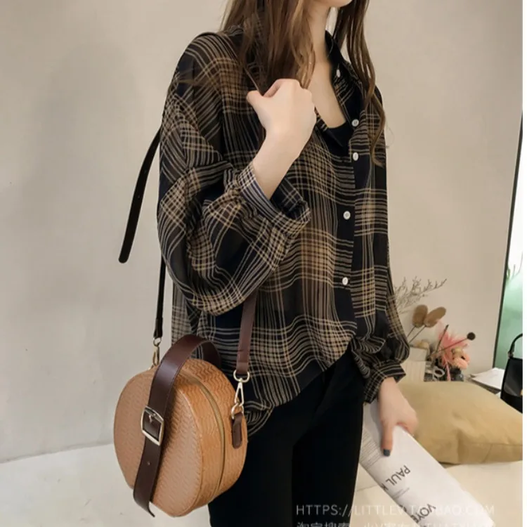 2022 wholesale New Fashion Women Girls Long Sleeve Plus Size  Loose Plaid Print Irregular Hem Lapel Button Casual Shirt Tops