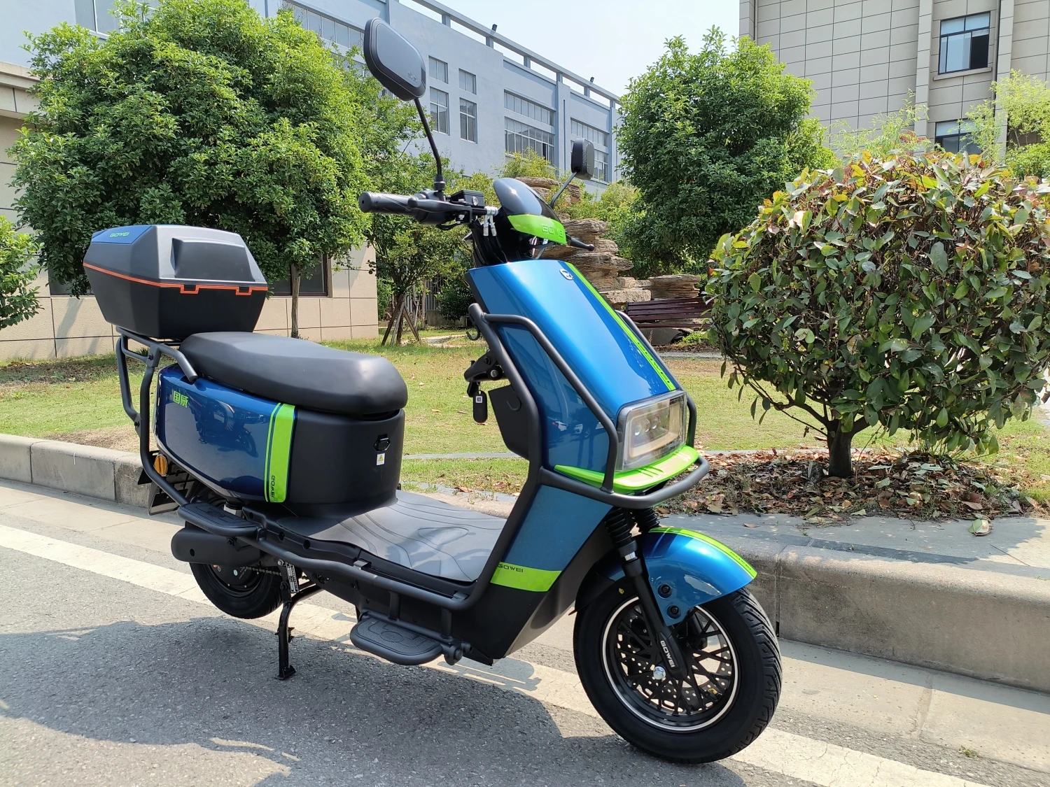 electric scooter price in pakistan motorcycle  60V72V gowei high speed electric moped yadea electric motorcycle
