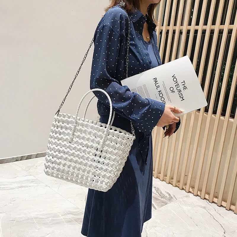PVC beach cleave bag 2019 new summer handbag chain shoulder straw bag female Messenger transparent straw basket Messenger bag