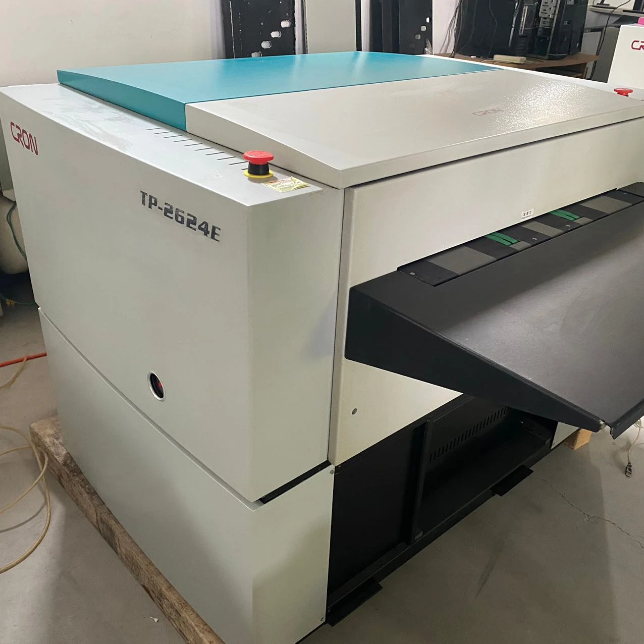 Бывший в употреблении компьютер UV CTP для производства пластин UV CTP CTCP