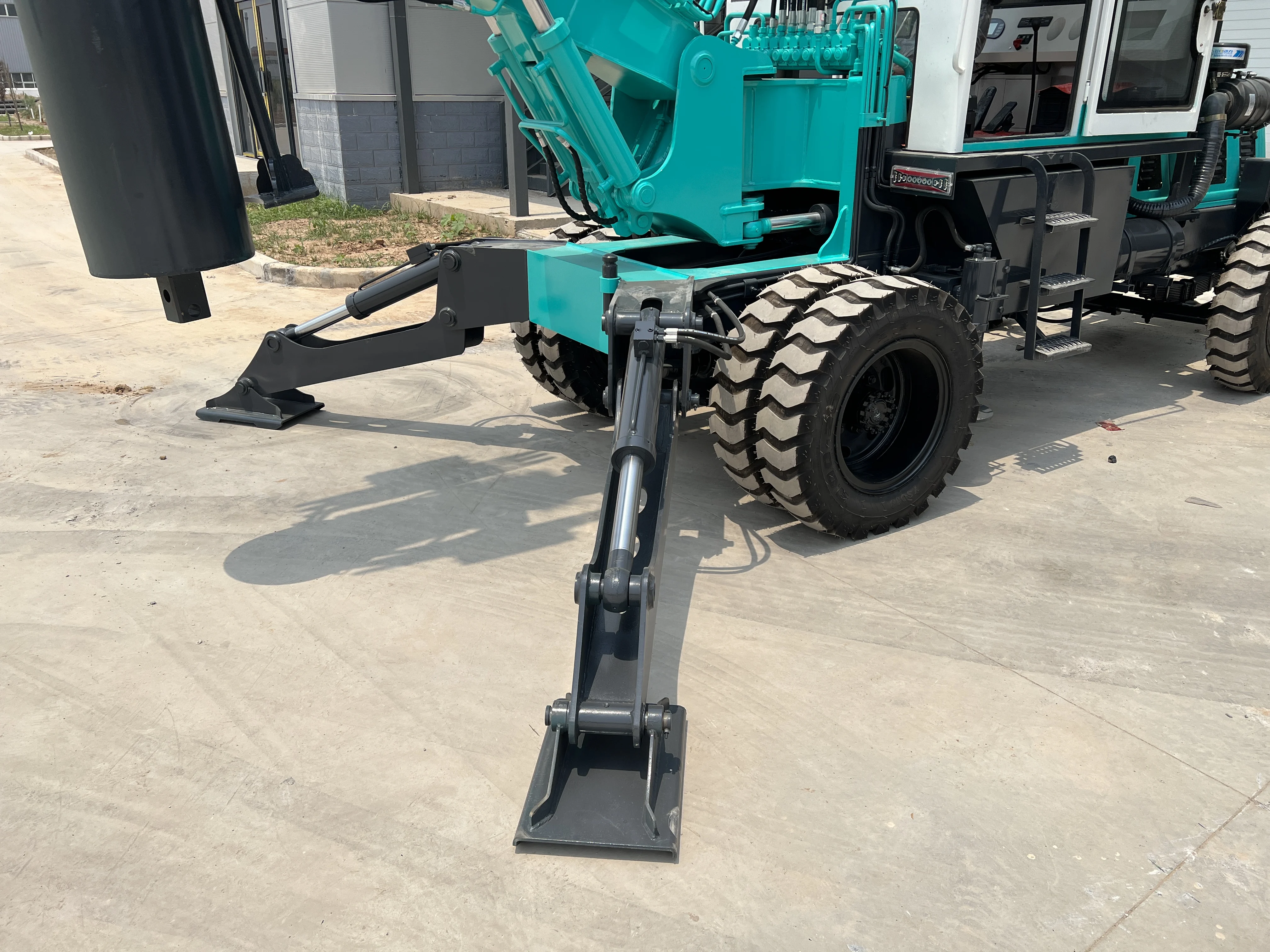 HFD-20 Wheeled Construction Rotary Drilling Rig machine rotary piling price for sale