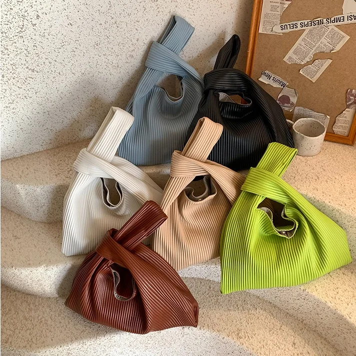 Factory Wholesale Handbags 2022 young lady new fashion hand bags popular design purses for women