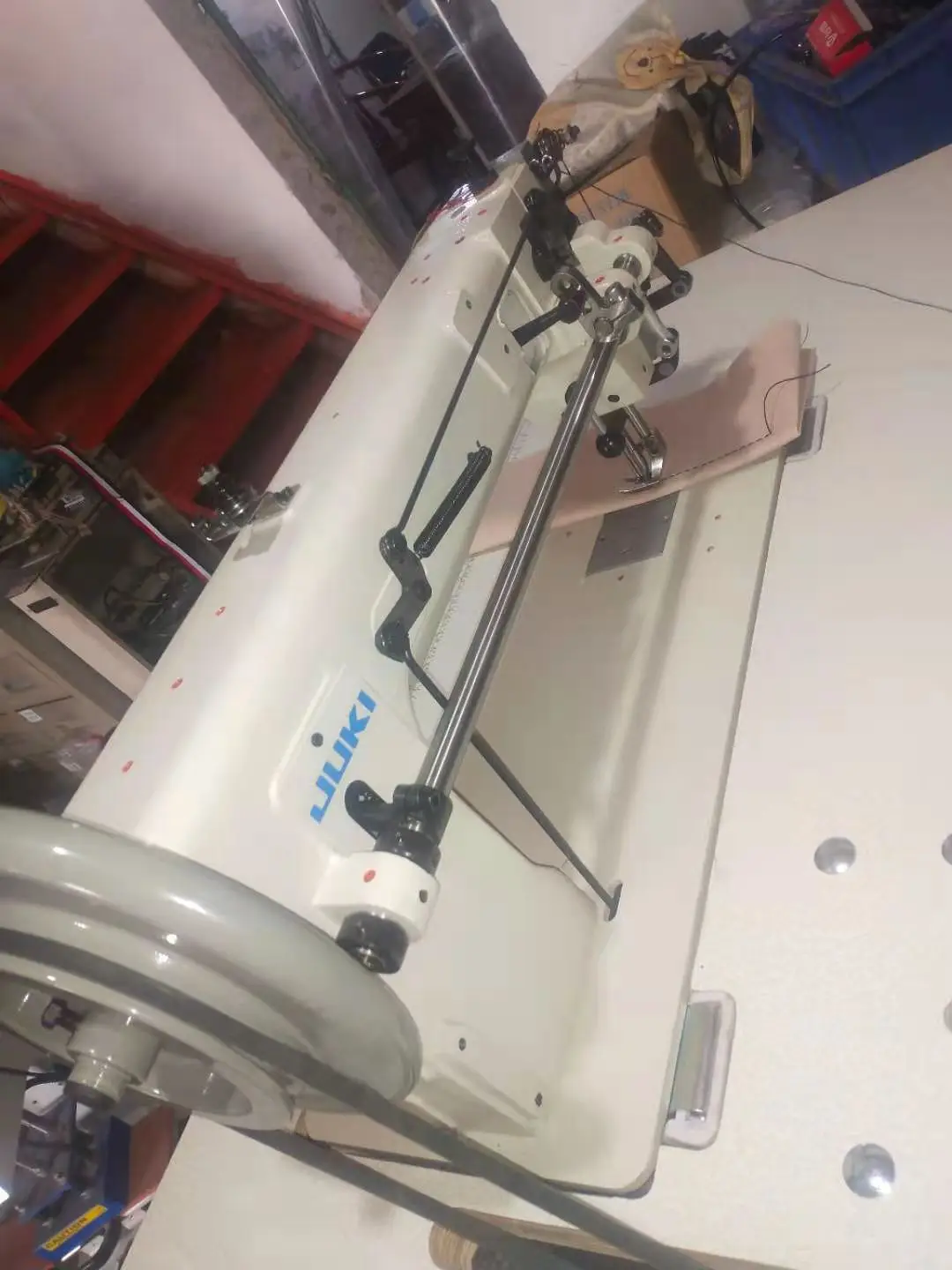 JUKI 243 importar maquinas de coser Китай толстая нить плоский замок сверхмощные Швейные машины для кожаных изделий диван