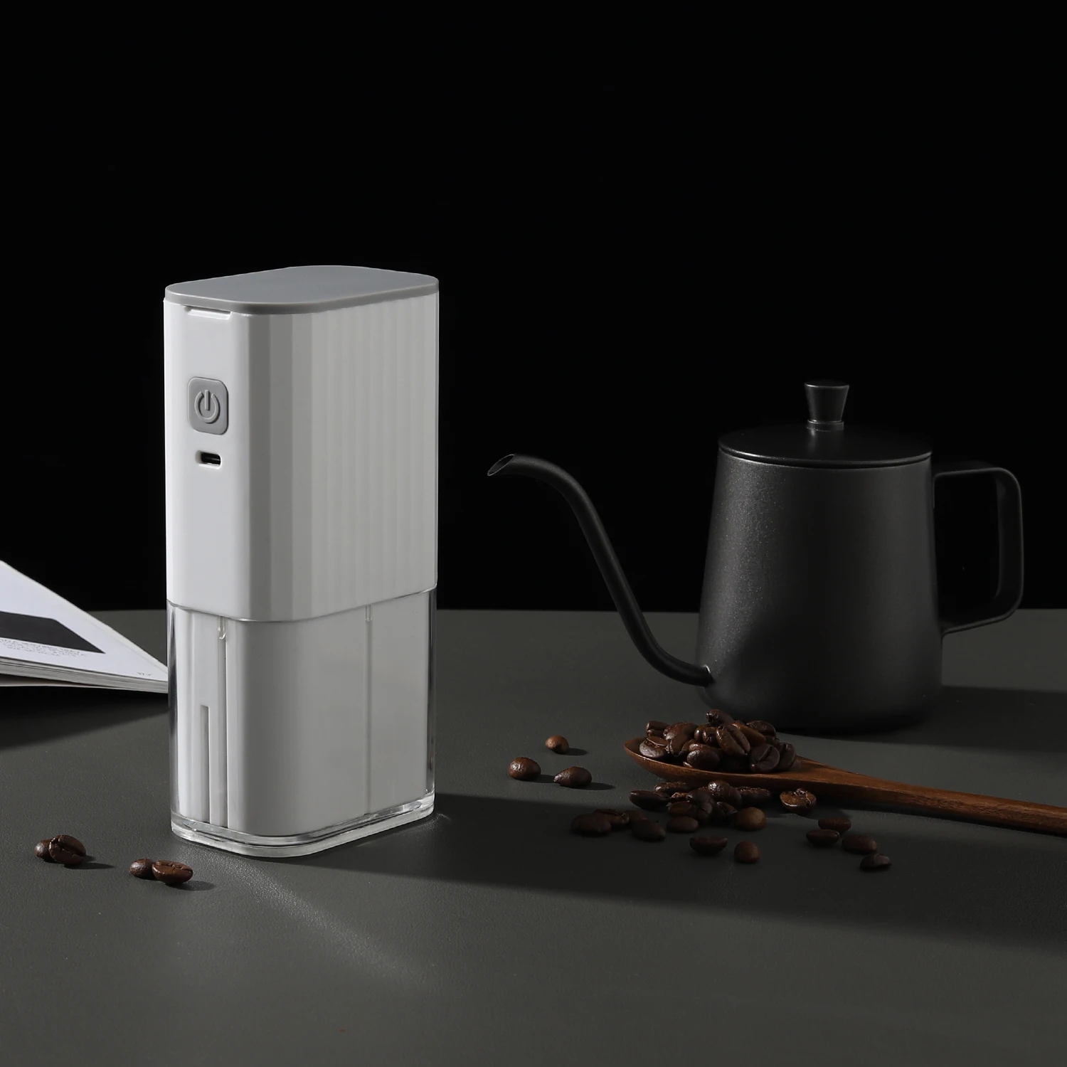 New Coffee Tools Travel Picnic Portable Rechargeable Coffee Bean Grinder Ceramic Burr Electric Coffee Maker Grinder