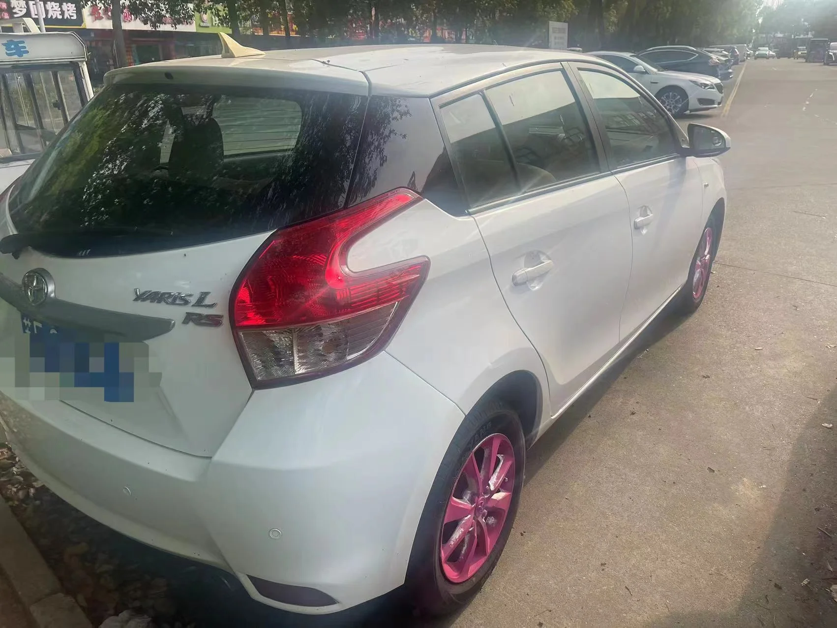 Высокое качество 2014 б/у автомобили GAC Toyota Zhixuan низкая цена небольшой Подержанный автомобиль оптом