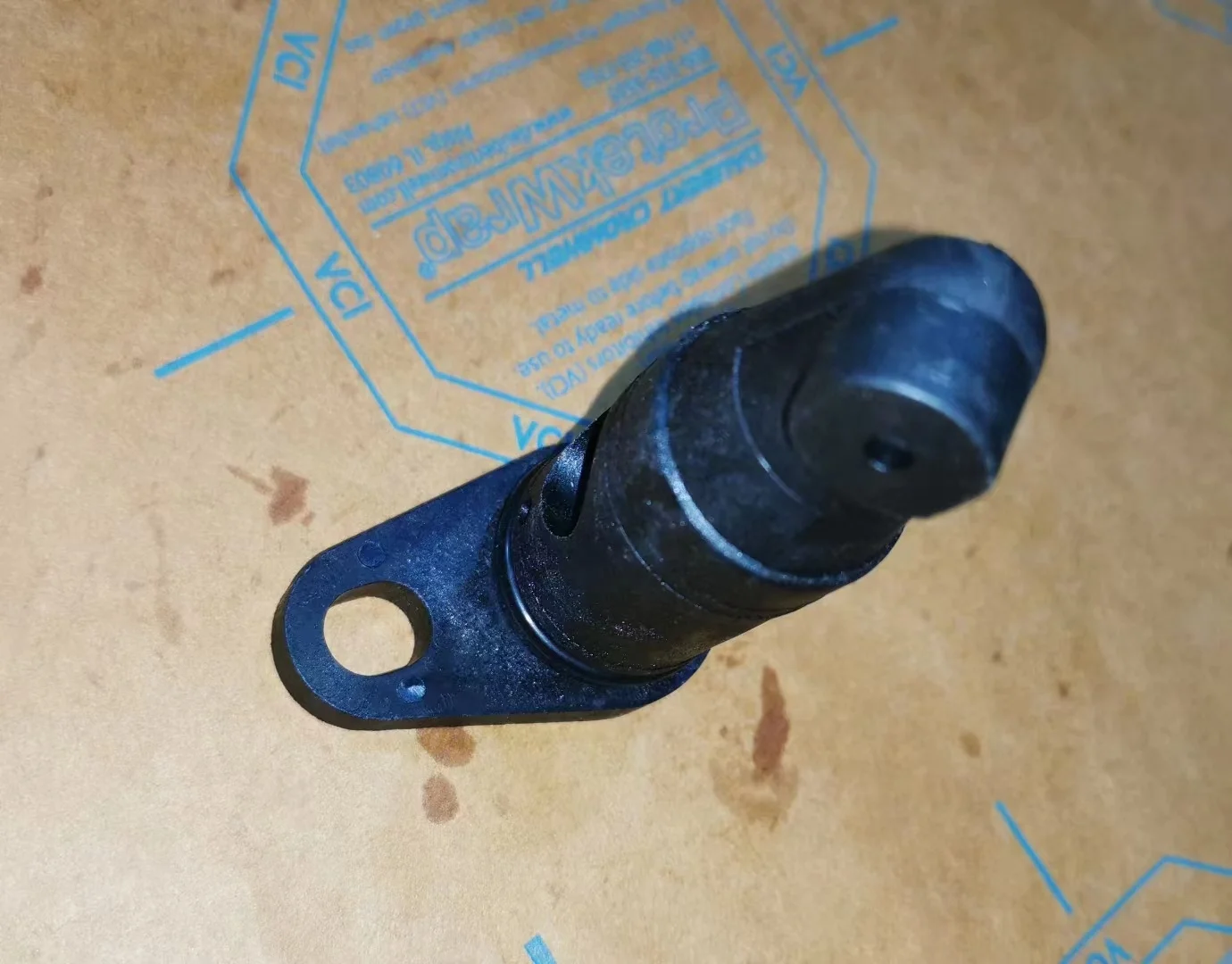 Piston cooling nozzle 4058947 3082522 3068526 Suitable for Cummins  N14 engine