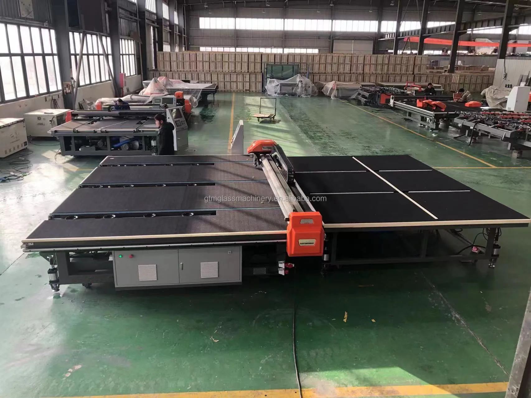 GTM automatic cnc technology control glass cutting machine breaking table