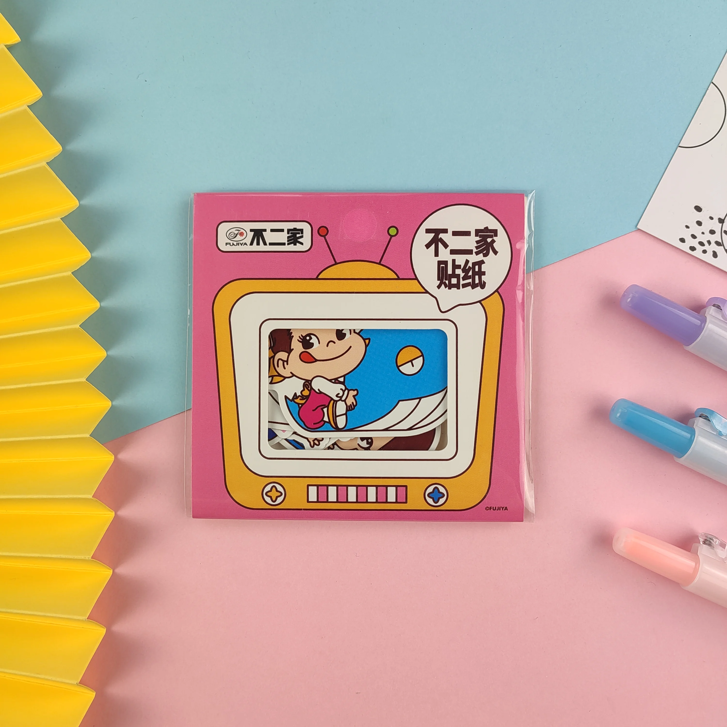 Newest designs Eco friendly Children Activity sticker for kids DIY PUZZLE Toys  reusable Sticker Book