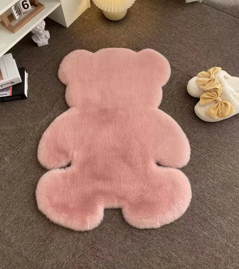 Professional Cartoon Bear Shape Large Area Soft Fluffy Carpet For Bedroom Faux Fur Rug With CE Certificate